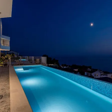 Villa Monachus 1