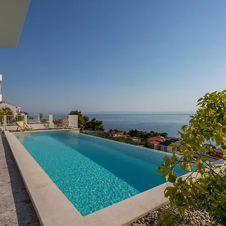 Monachus 1 Villa Brela